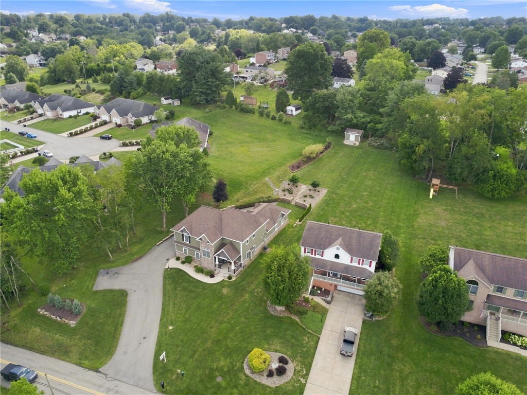 2215 Hyland Rd