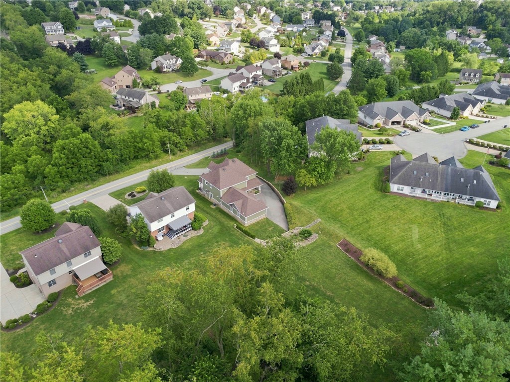 2215 Hyland Rd