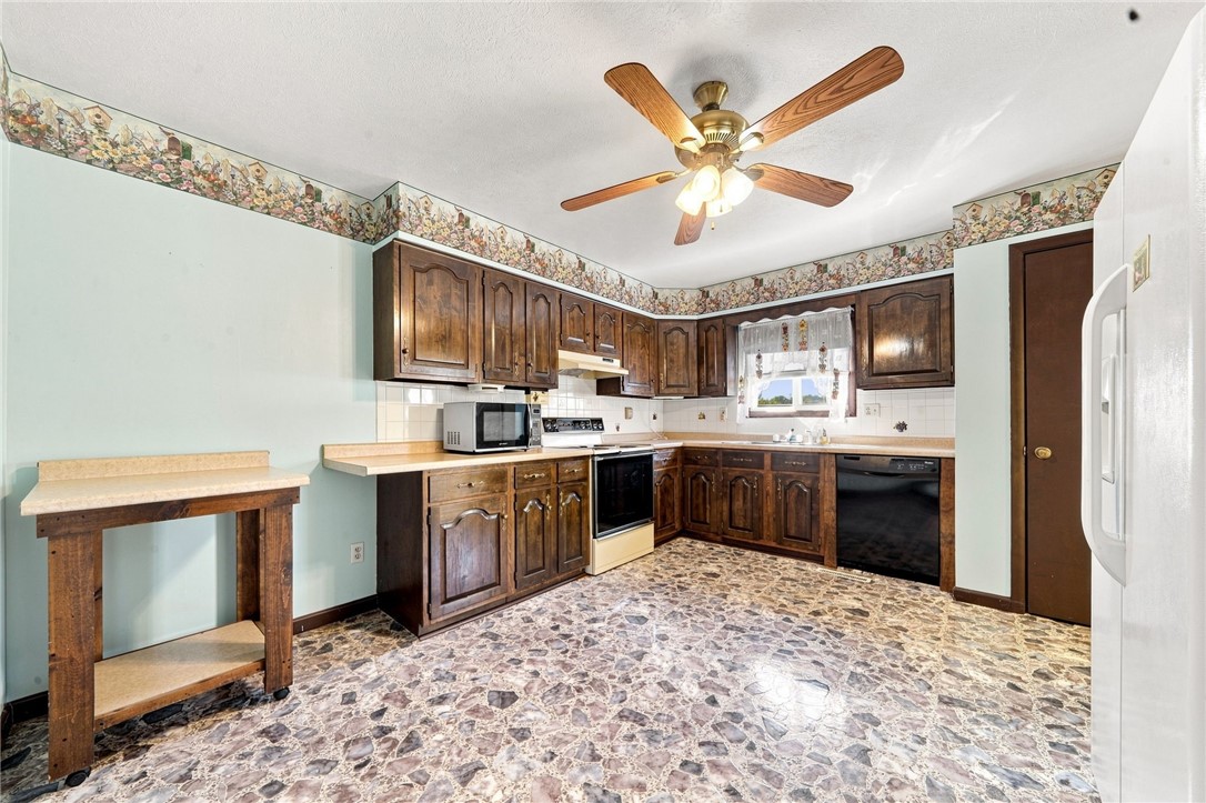222 Dewitt Ave