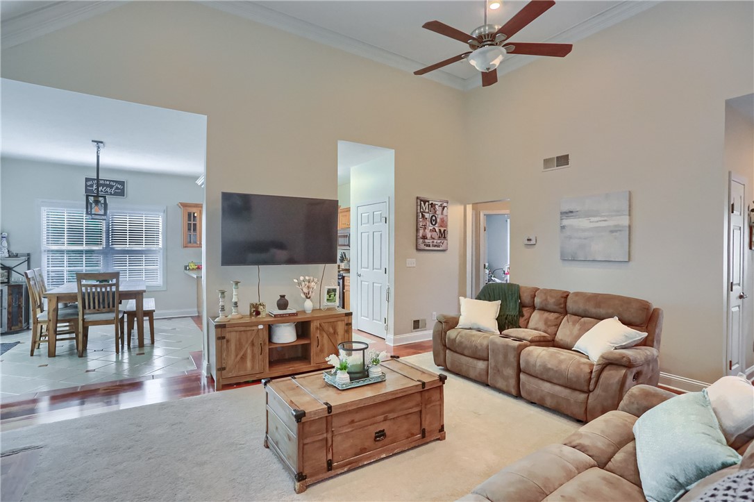 100 Whitetail Drive
