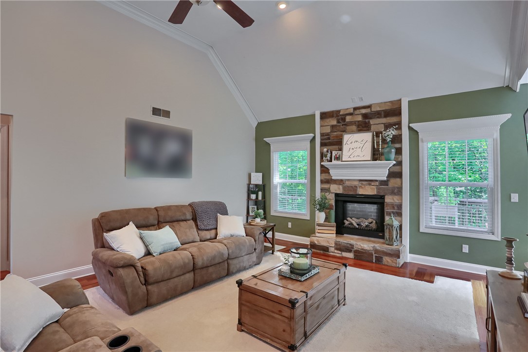 100 Whitetail Drive