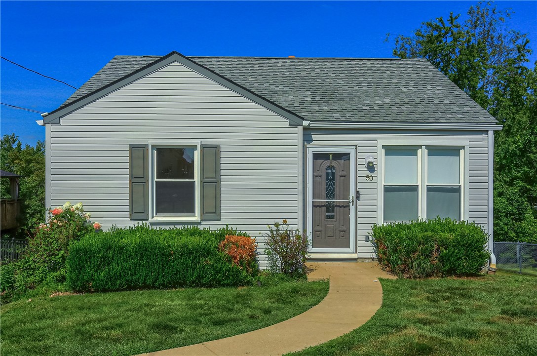 50 Agnes St