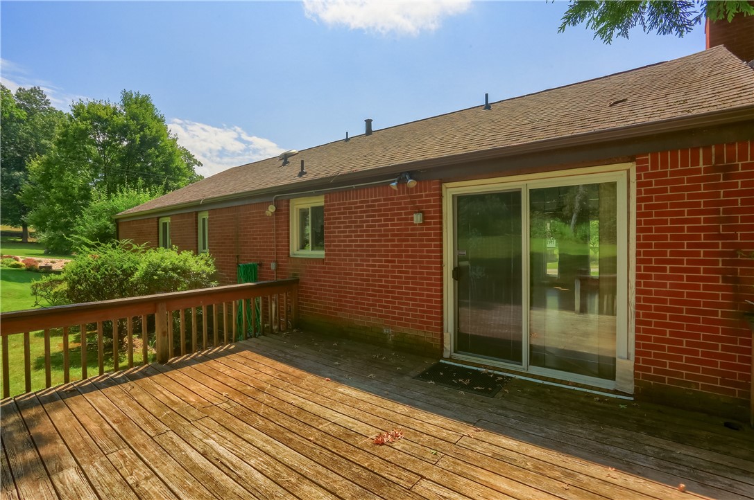1557 Lenora Dr