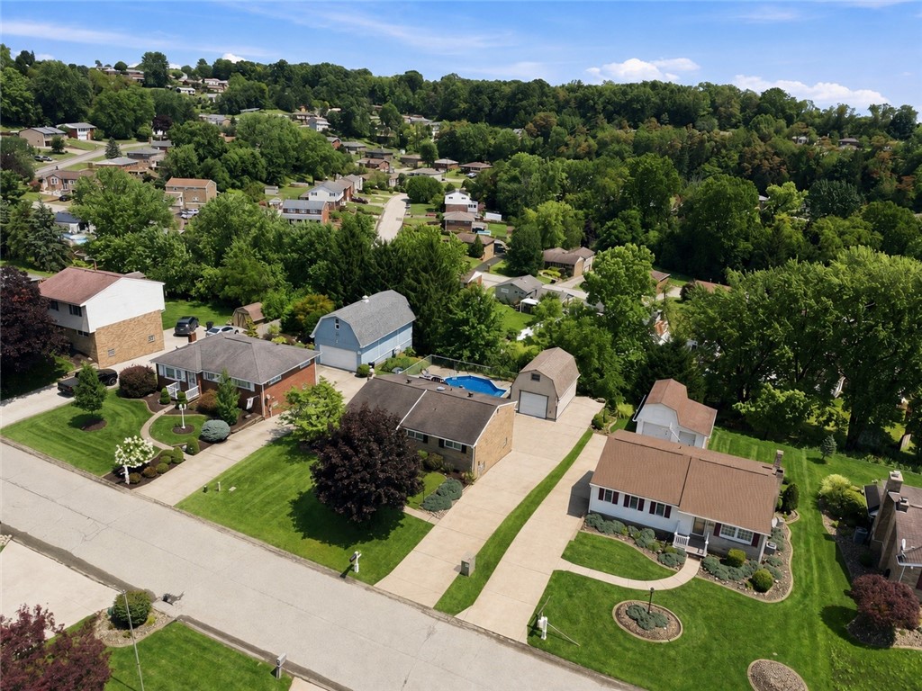 1728 Bernice Dr