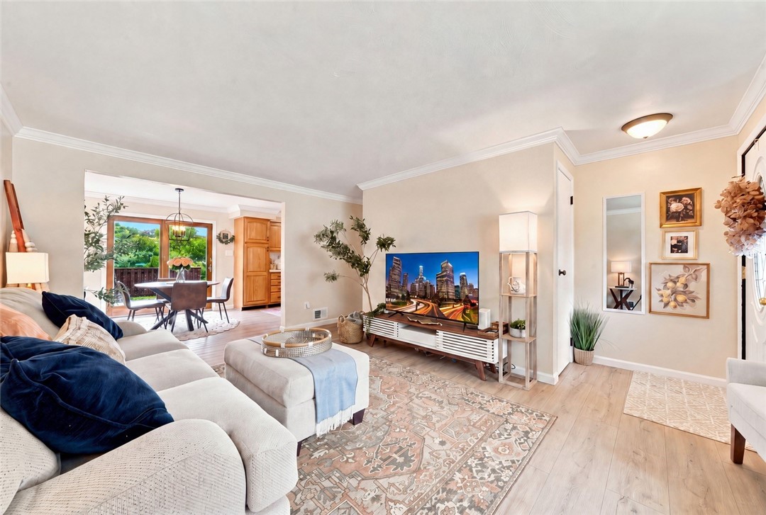 1728 Bernice Dr