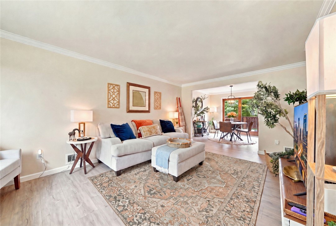 1728 Bernice Dr