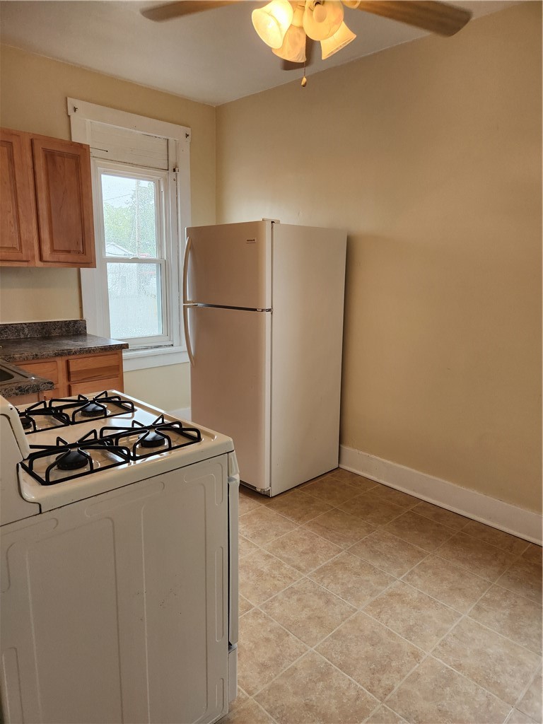 309 W Main St