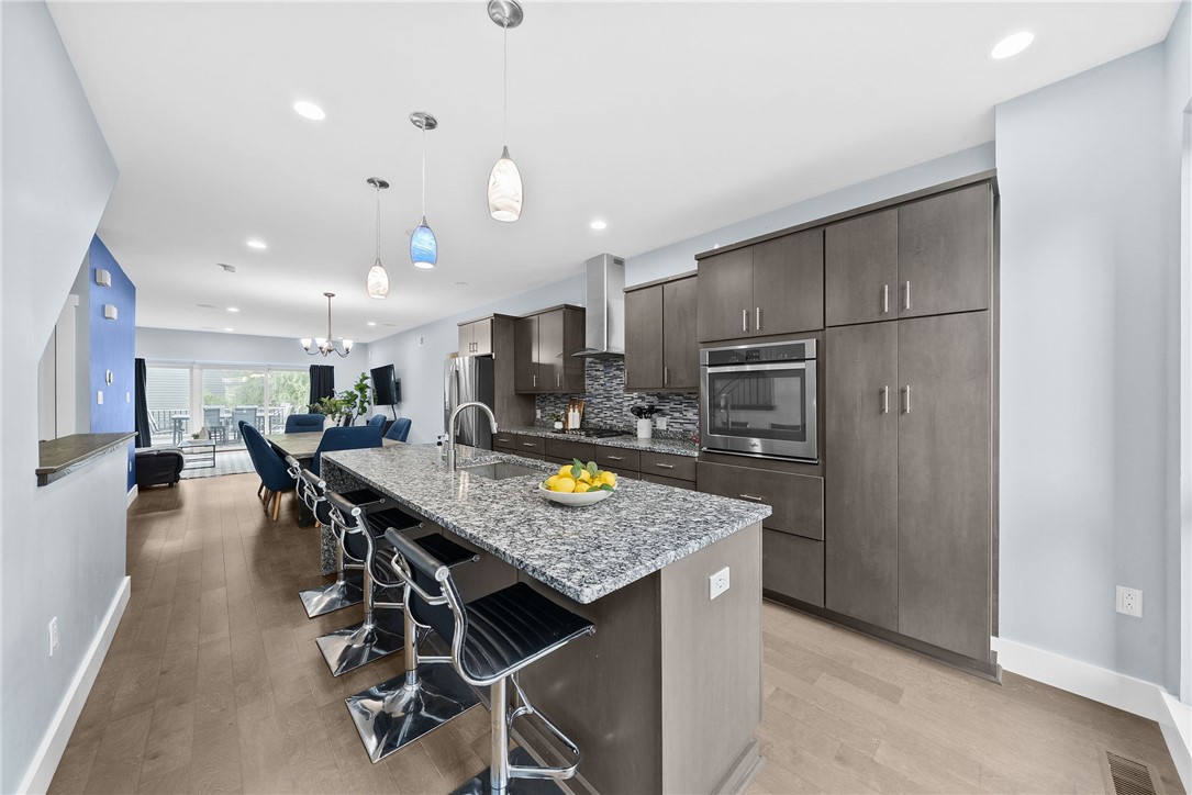 5816 Hays St