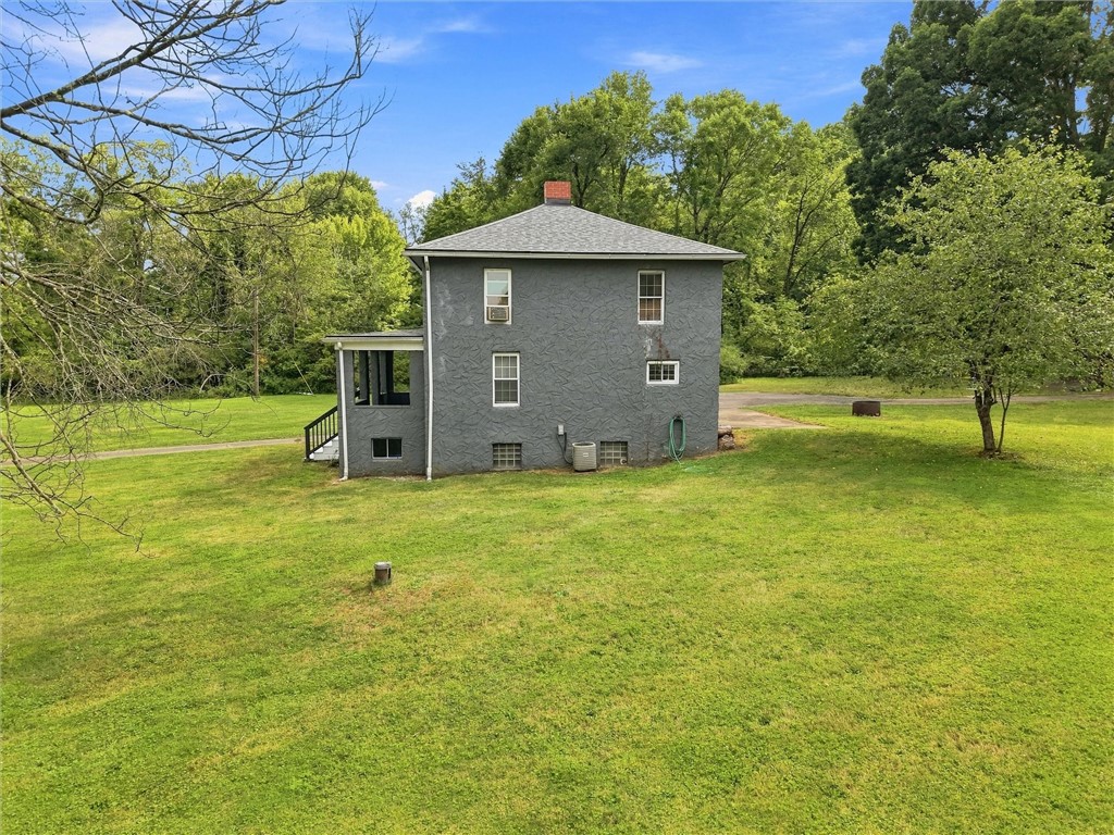 352 Mountain View Rd
