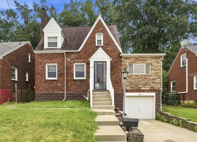 4125 Tuxey Ave