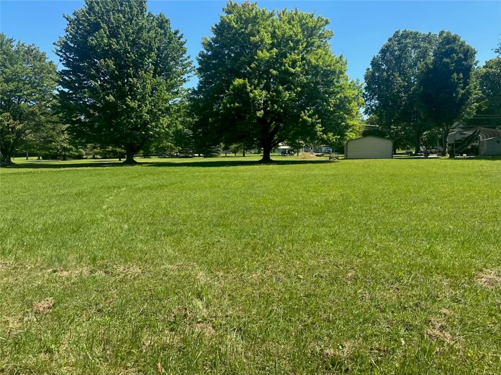 000 Meade Pl