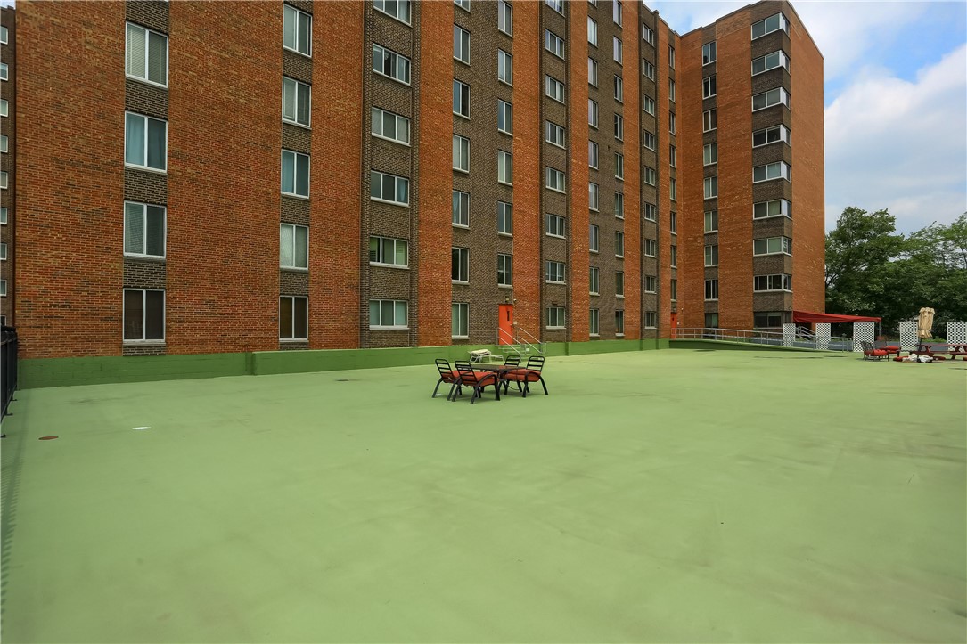 5 Bayard Rd 412