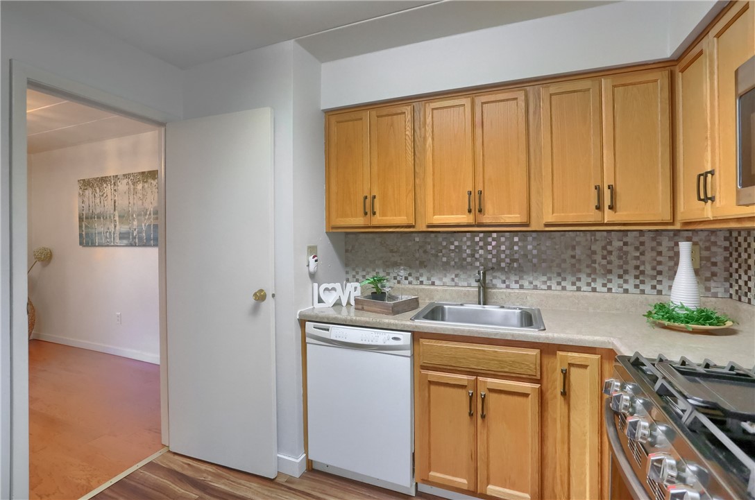 5 Bayard Rd 412