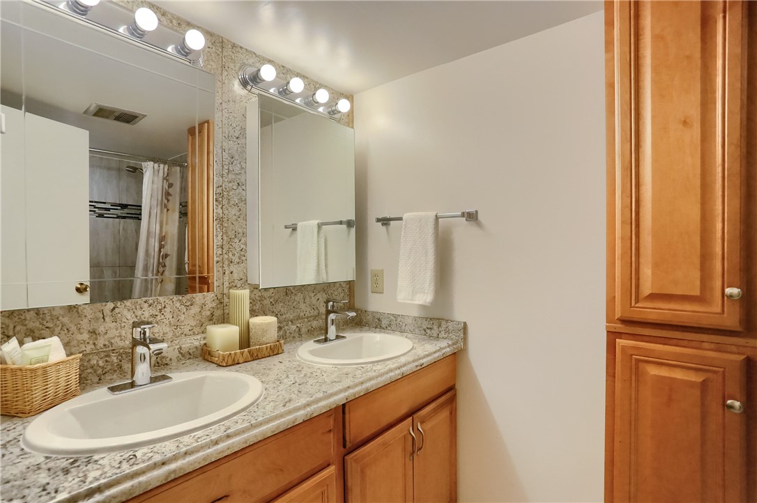 5 Bayard Rd 412