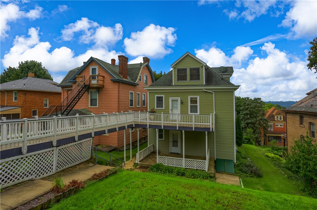 568 Orchard Ave