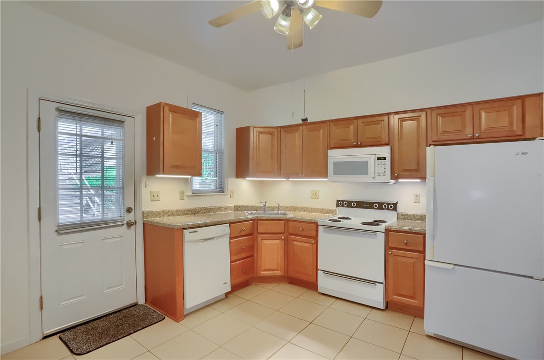 568 Orchard Ave