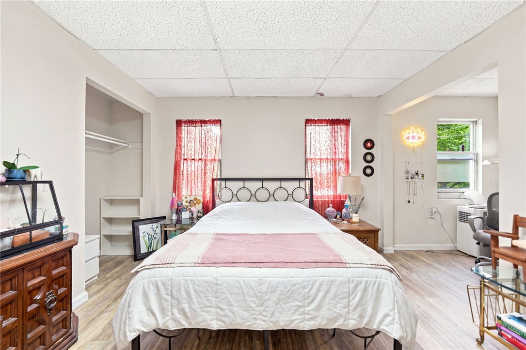 104 Solar St