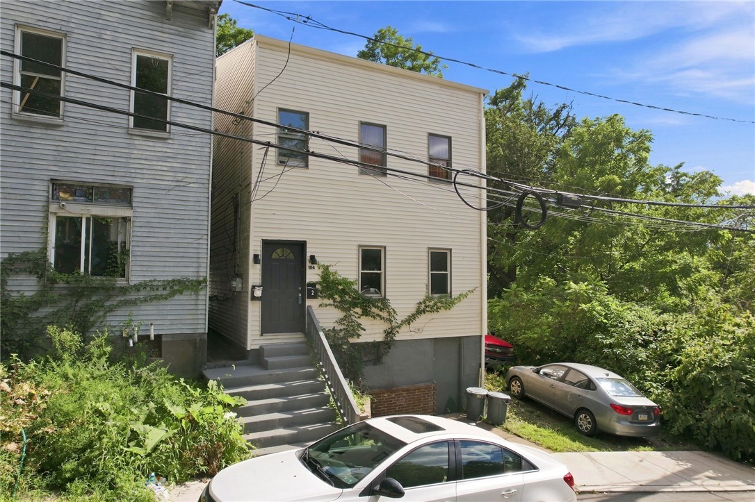 104 Solar St