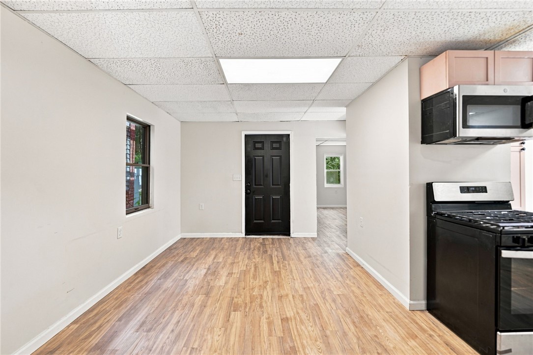 104 Solar St