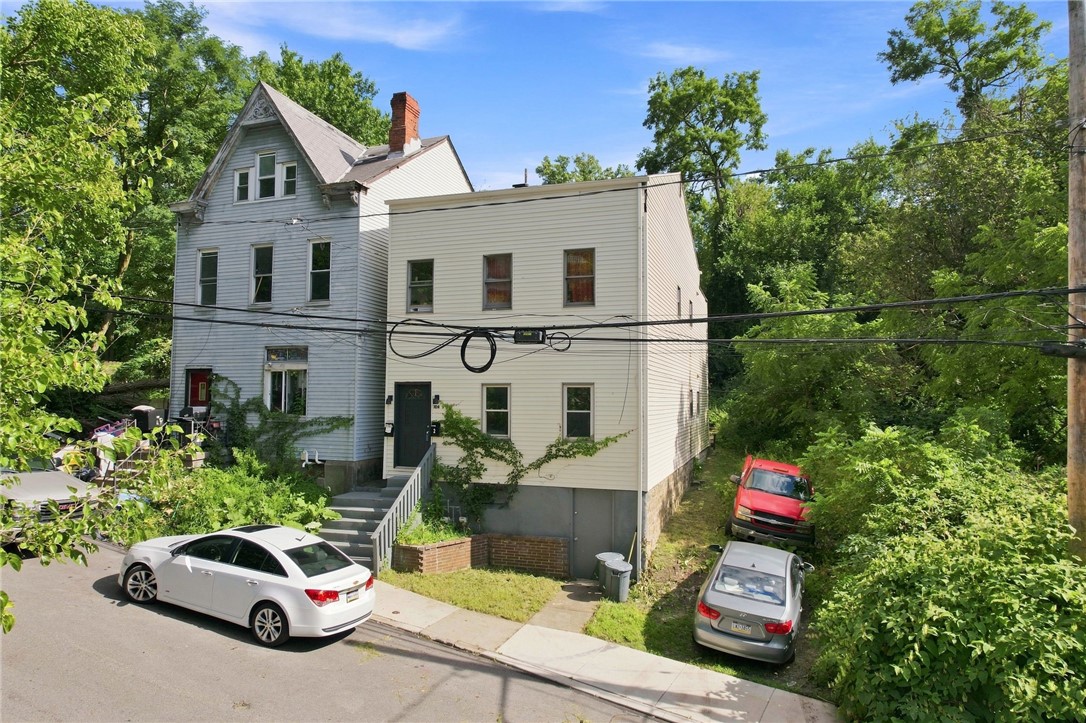 104 Solar St