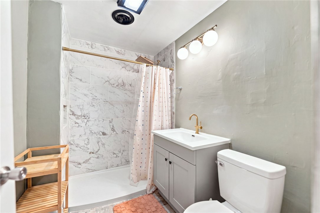 104 Solar St