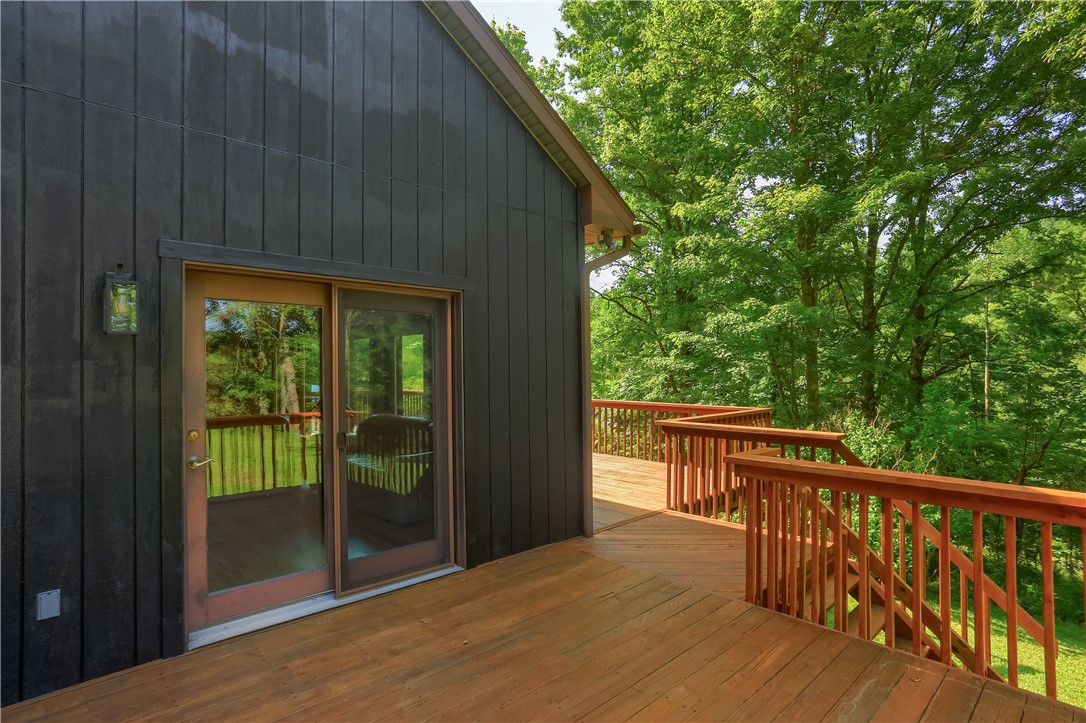 707 Little Creek Road