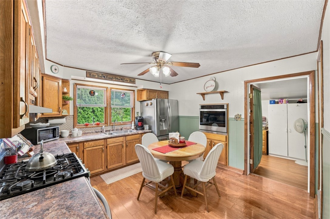 286 Big Knob Rd