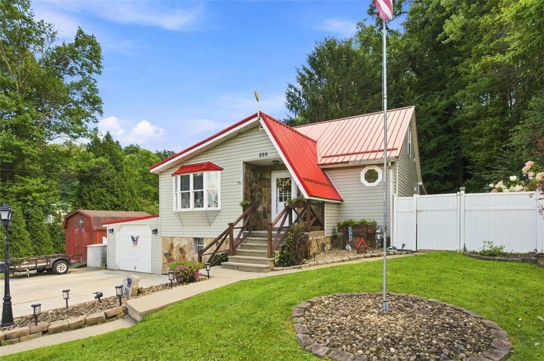286 Big Knob Rd