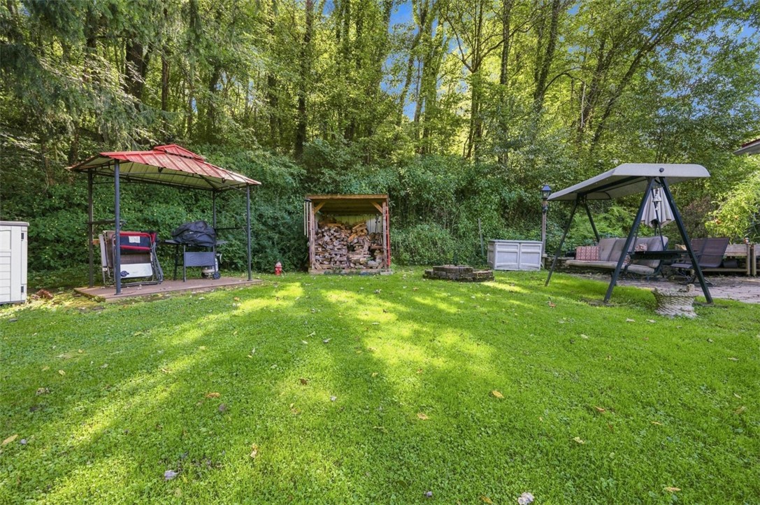 286 Big Knob Rd