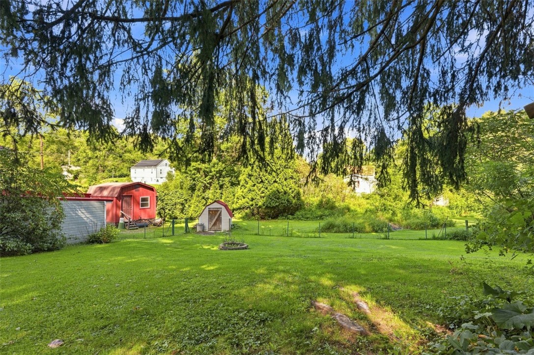 286 Big Knob Rd