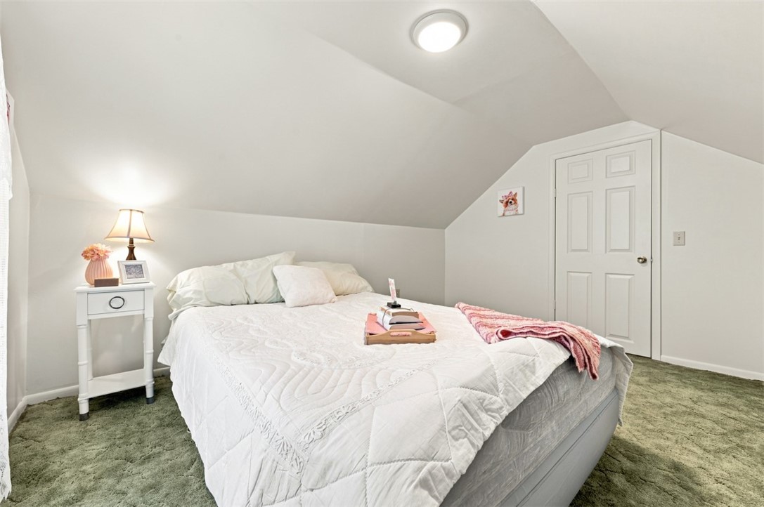 286 Big Knob Rd