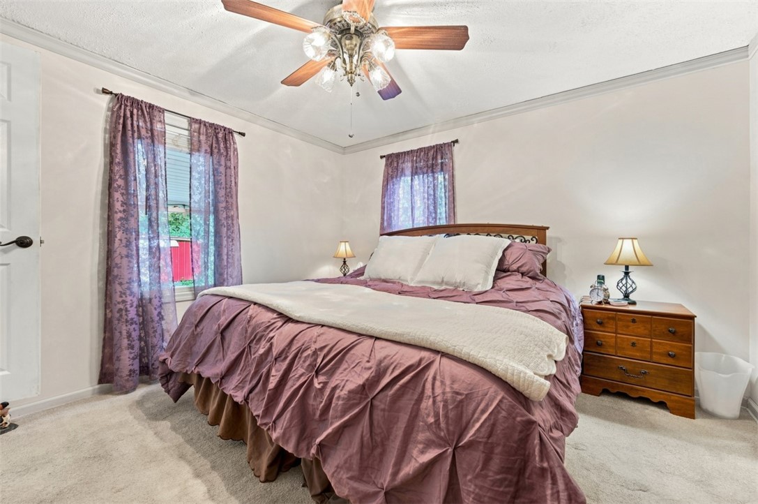 286 Big Knob Rd