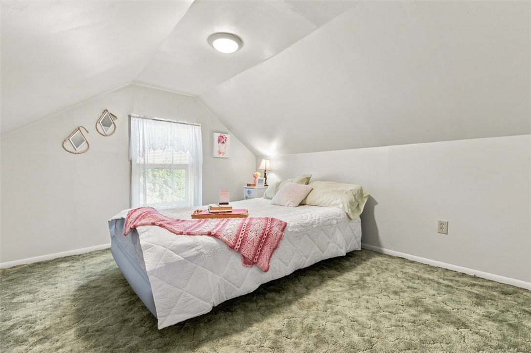 286 Big Knob Rd