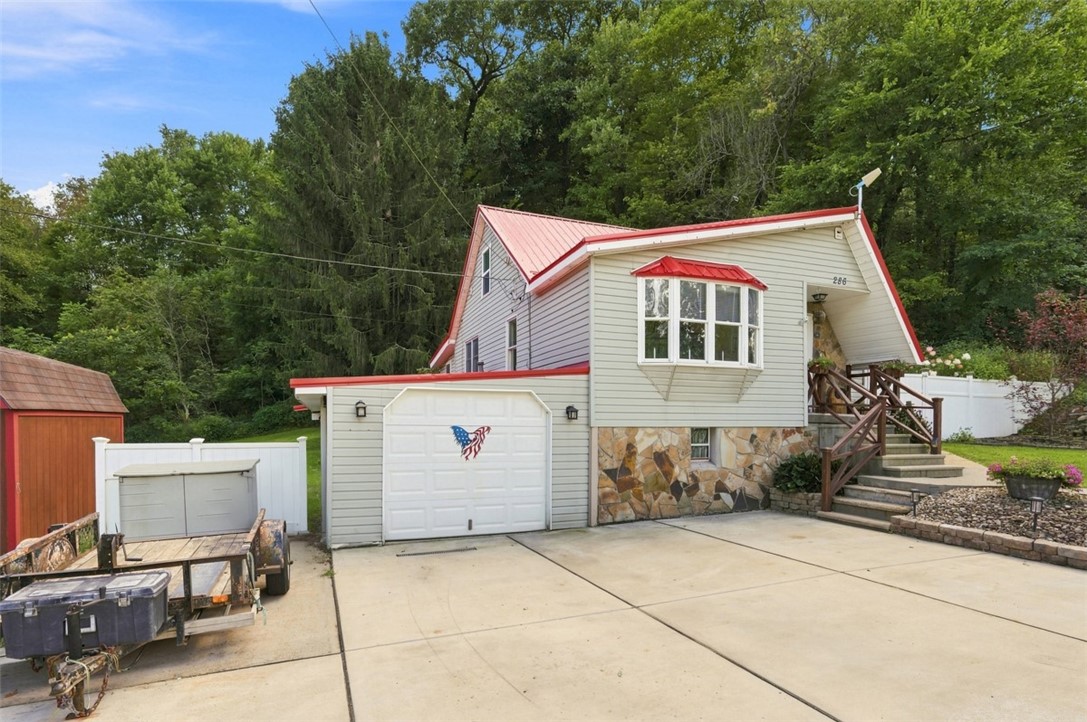286 Big Knob Rd
