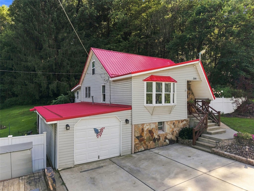 286 Big Knob Rd