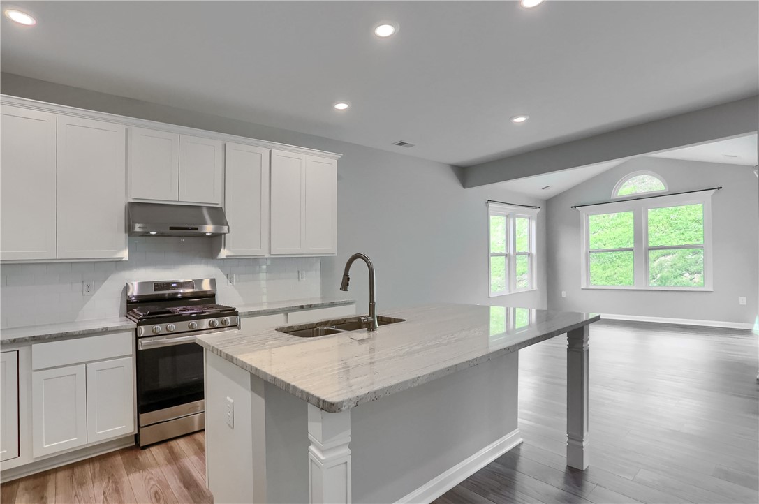 107 Deana Dr
