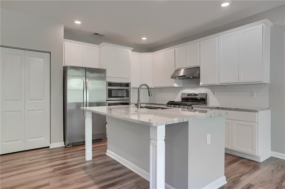 107 Deana Dr