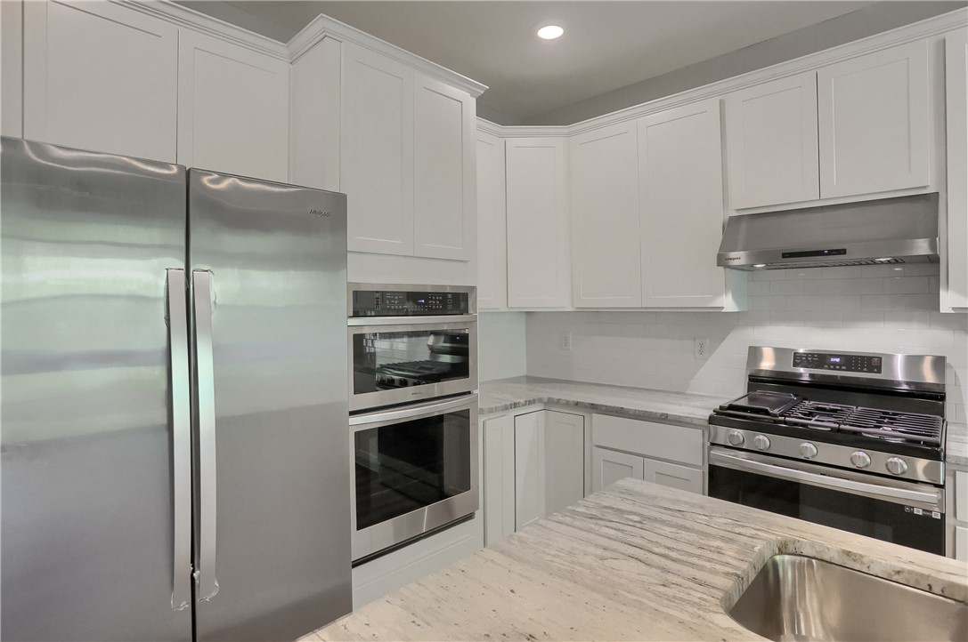 107 Deana Dr