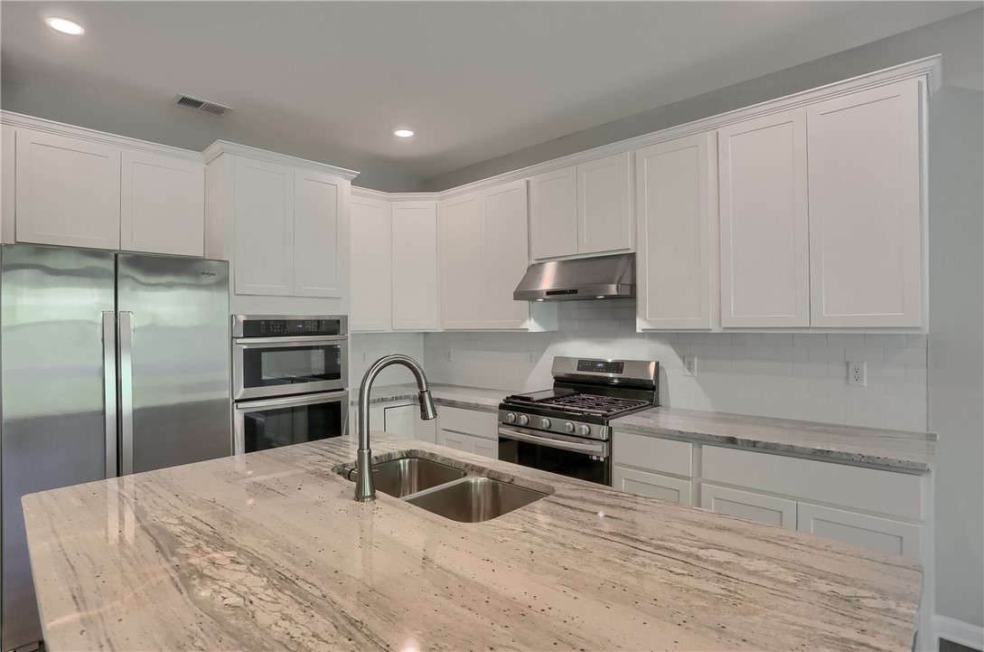 107 Deana Dr