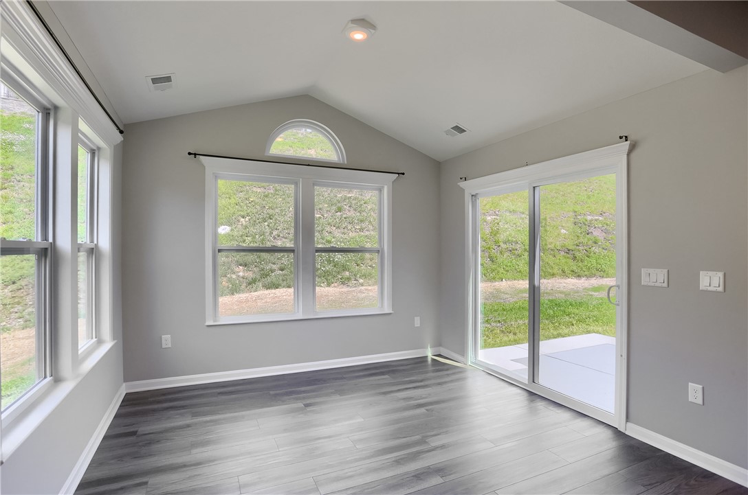 107 Deana Dr