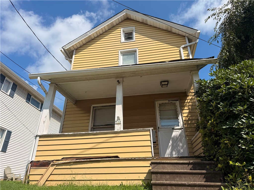 732 Clover Ave