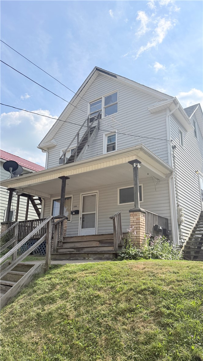 1220 Randolph St