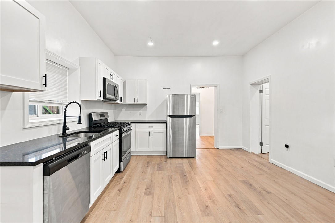 225 Spring Ave