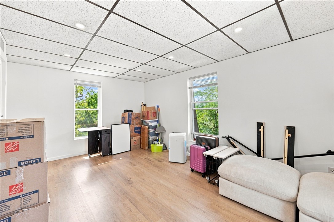 225 Spring Ave