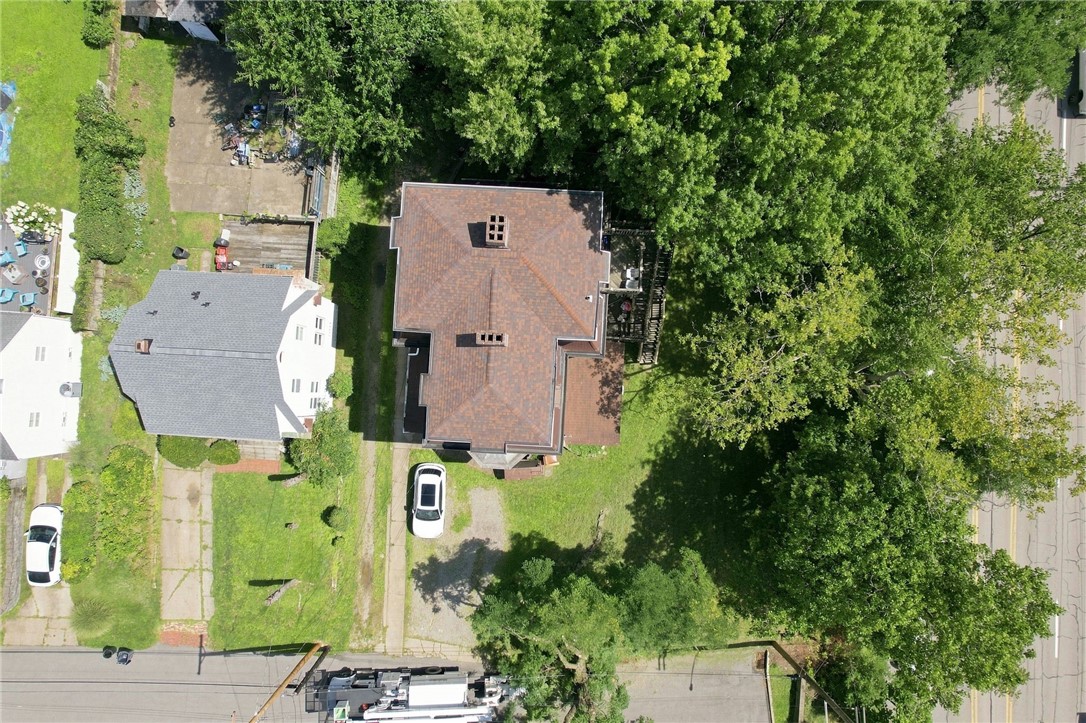 225 Spring Ave