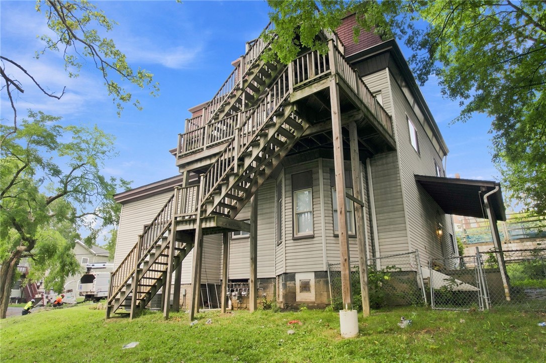 225 Spring Ave