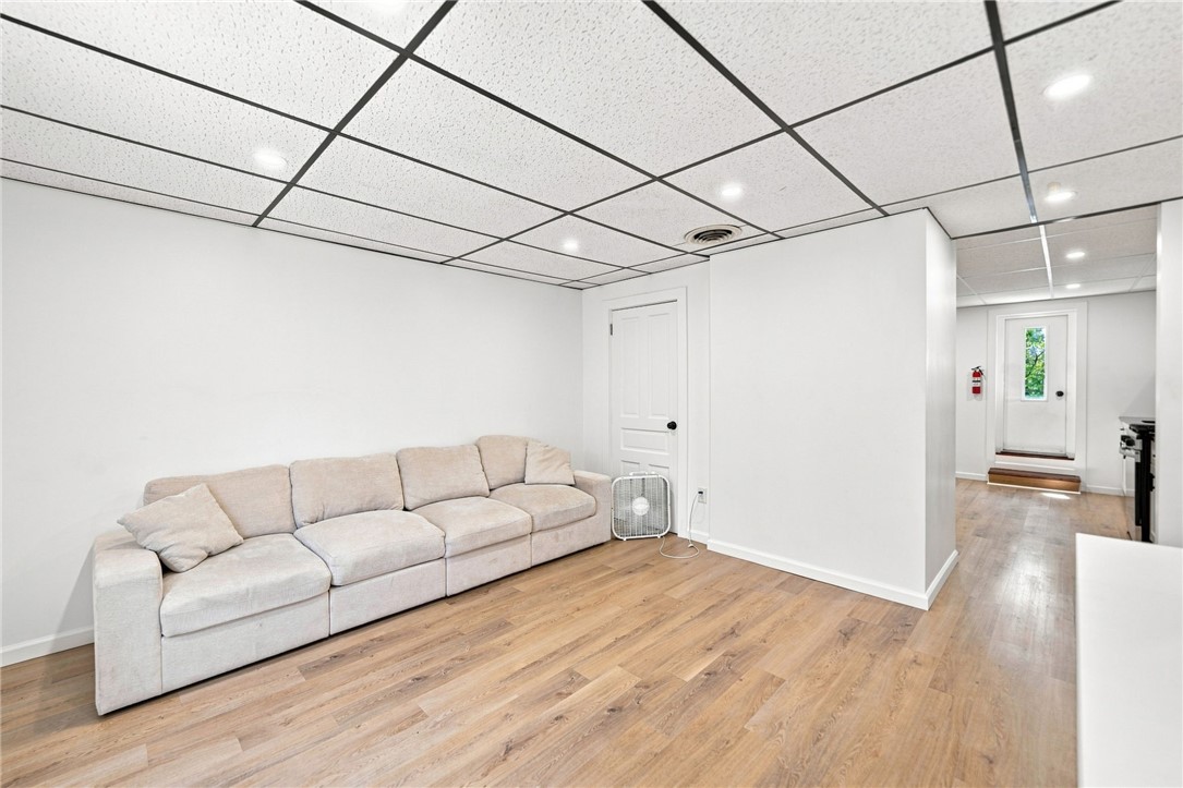225 Spring Ave