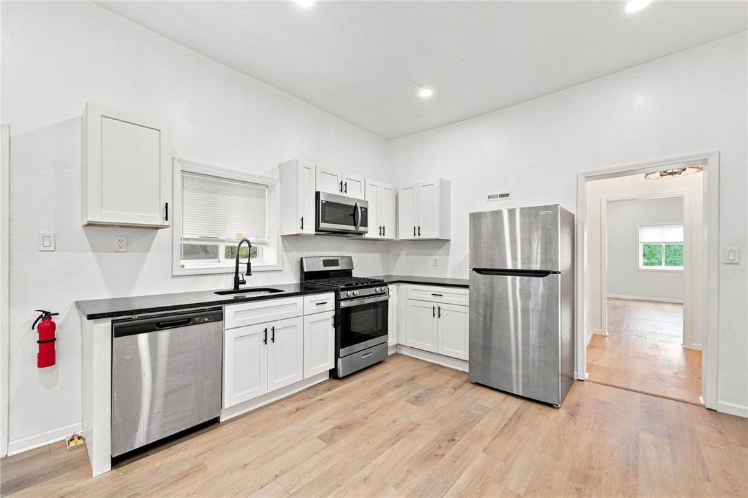 225 Spring Ave