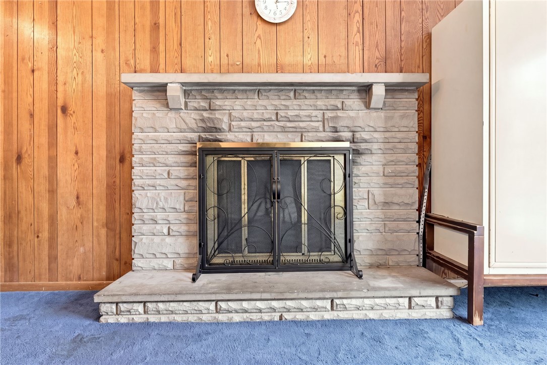 102 Greylock Dr