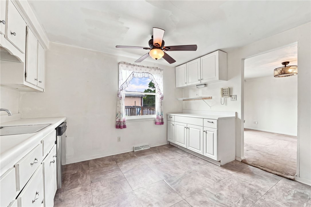 102 Greylock Dr